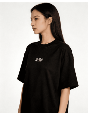 T-shirt Oversize Homme & Femme - Style Urbain - Lôt'EntikDécouvrez le t-shirt oversize Lôt'Entik : une coupe ample et décontract