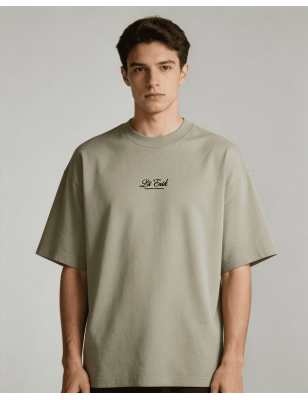 T-shirt Oversize Homme & Femme - Style Urbain - Lôt'EntikDécouvrez le t-shirt oversize Lôt'Entik : une coupe ample et décontract