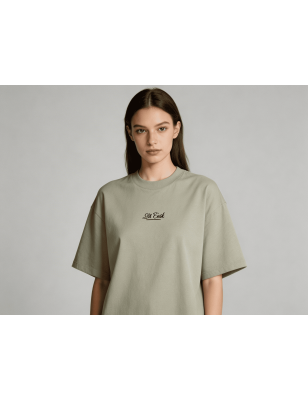 T-shirt Oversize Homme & Femme - Style Urbain - Lôt'EntikDécouvrez le t-shirt oversize Lôt'Entik : une coupe ample et décontract