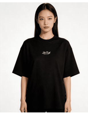 T-shirt Oversize Homme & Femme - Style Urbain - Lôt'EntikDécouvrez le t-shirt oversize Lôt'Entik : une coupe ample et décontract